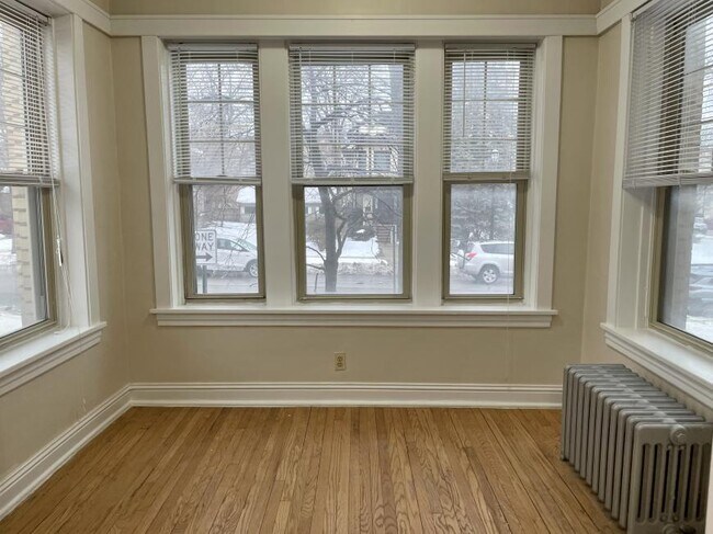 Photo - 1 bedroom in Evanston IL 60202 Unit 04-3