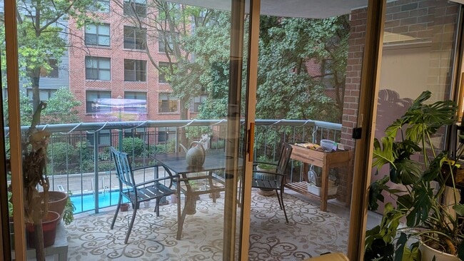 Photo - 4808 Moorland Ln Unidad Apt. 204