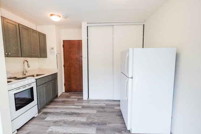 Photo - Garfield Ave Apartments | 2323