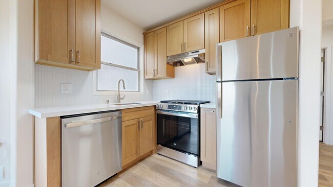 Photo - 1221 Greenwich St Unidad #7