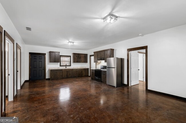 Photo - 620 Stiles Rd