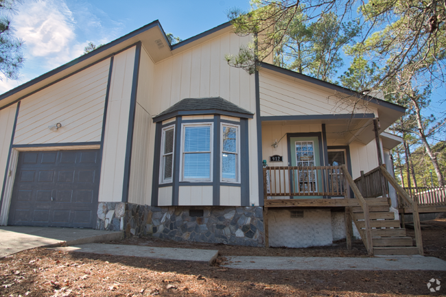 Building Photo - 912 Kennesaw Dr Rental