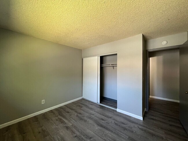 Photo - Raintree Apartments