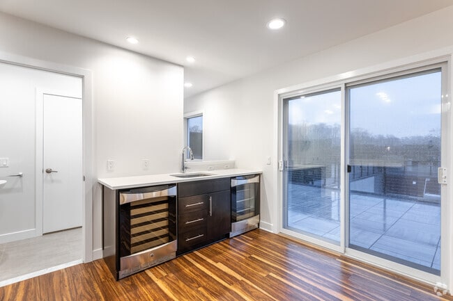 2 BR, 2.5 BA - 1575 Sq Ft