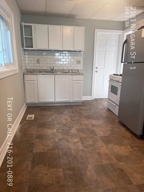 Photo - 2103 Niagara St Unit 1