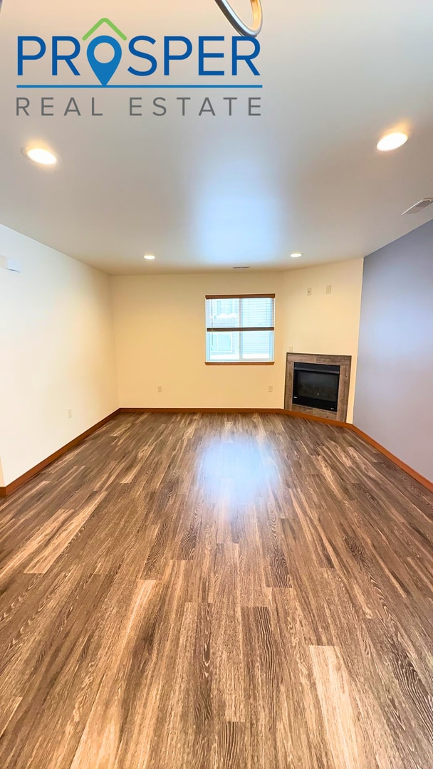 Photo - 2861 Western Ave Unidad WE2861-A