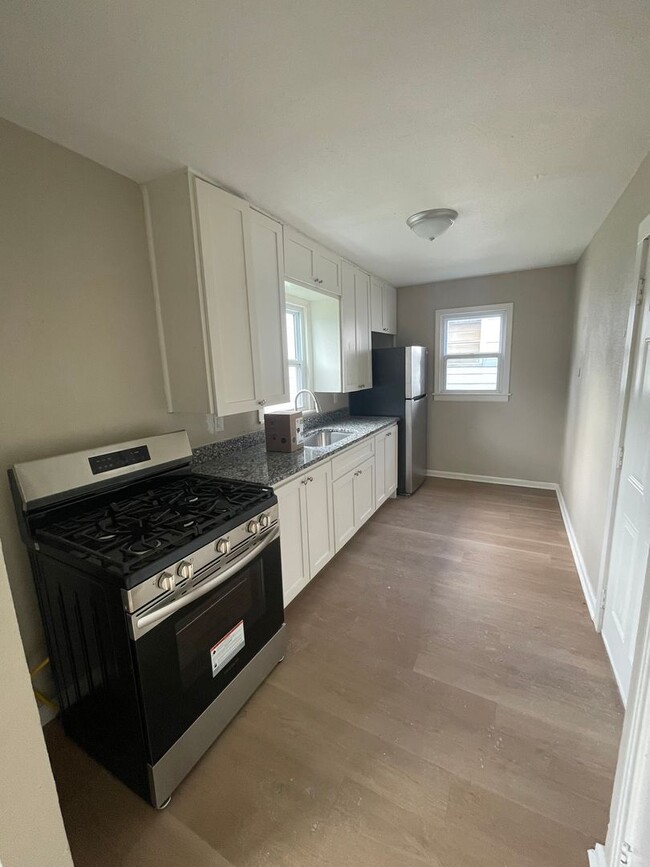 Photo - 2 Bedroom 1 Bath Home For Rent