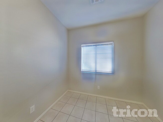 Photo - 6613 W Miami St