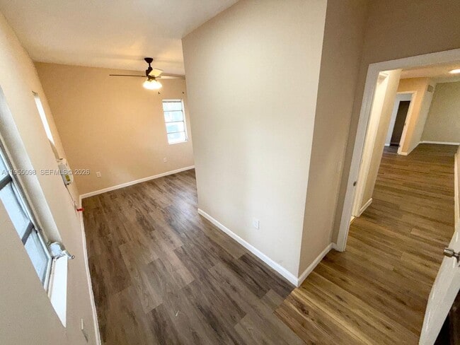 Photo - 1340 Peri St Unidad A