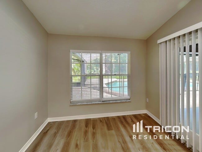 Photo - 958 Shriver Cir