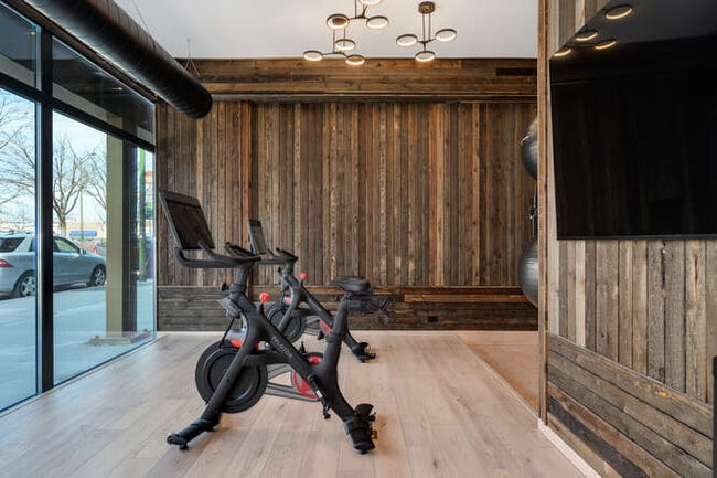 Photo - 1257 N Ashland Ave Unit 202