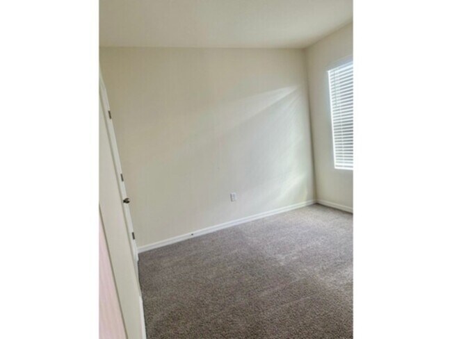 Photo - 4 bedrooms 2 bath house