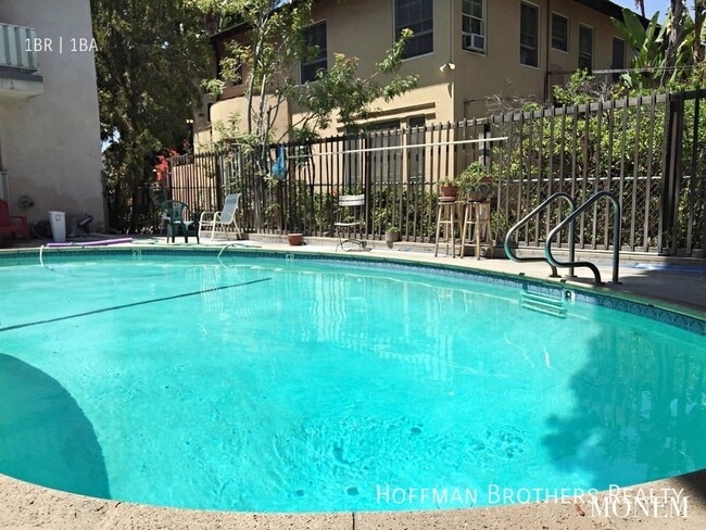 Photo - 1806 N Harvard Blvd Unidad 3