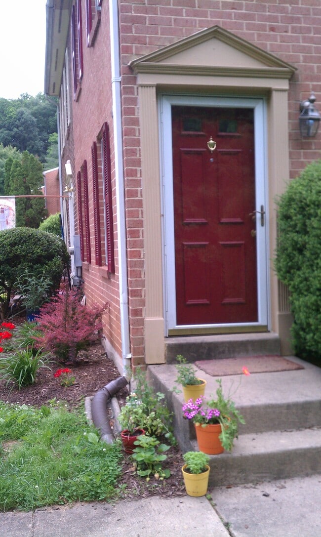 Photo - 6430 Blarney Stone Ct Townhome