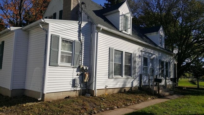 Photo - 862 9th Ave SE House