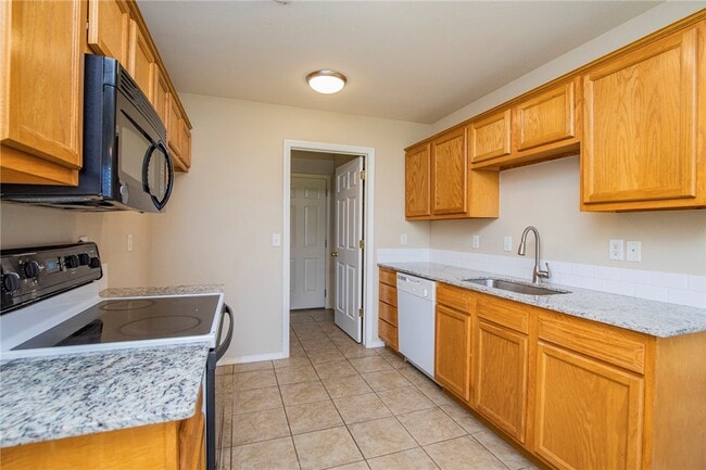 Photo - 6405 SW Meadow Well Ave