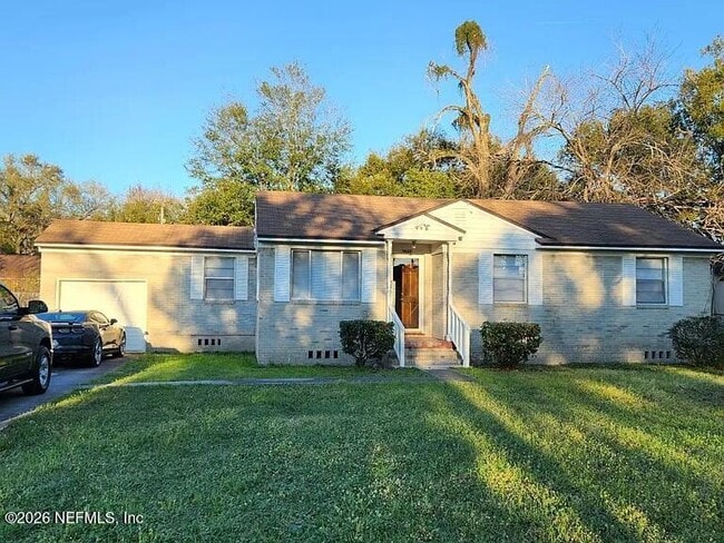 Building Photo - 7927 Reid Ave