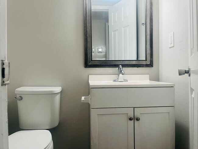 Photo - 131 Wall St Unit 123