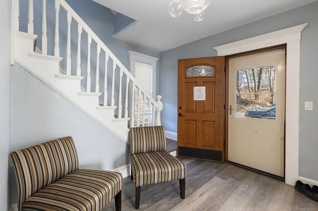 Building Photo - 307 Dwight St