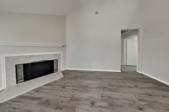 Photo - 20143 Glen Burn Ct