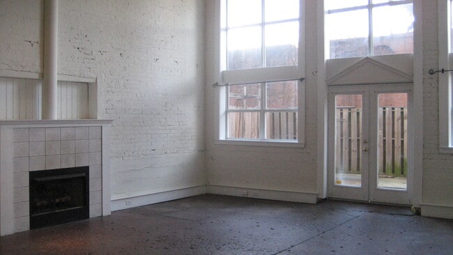 Área de estar - 505 S Main St Unidad 509 South Main #102