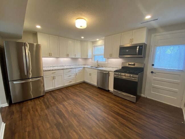 Photo - 128 Cheryl Ln Unit 2L