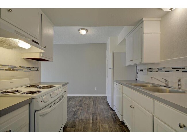 Photo - 1825 Wooten Park Dr