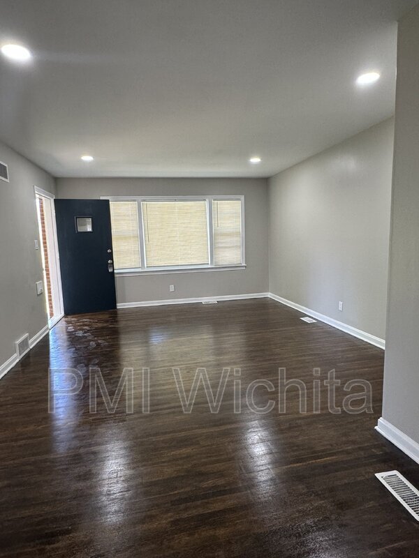 Photo - 6156 E Boston St