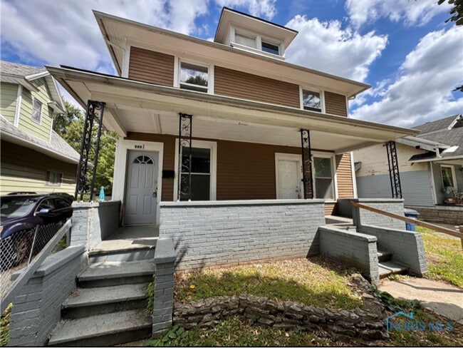 Building Photo - 949 Forsythe St Rental