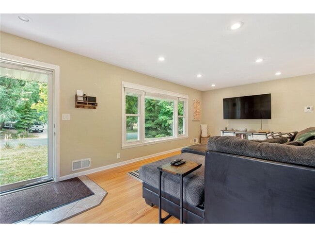 Photo - 1605 Pennsylvania Ave S