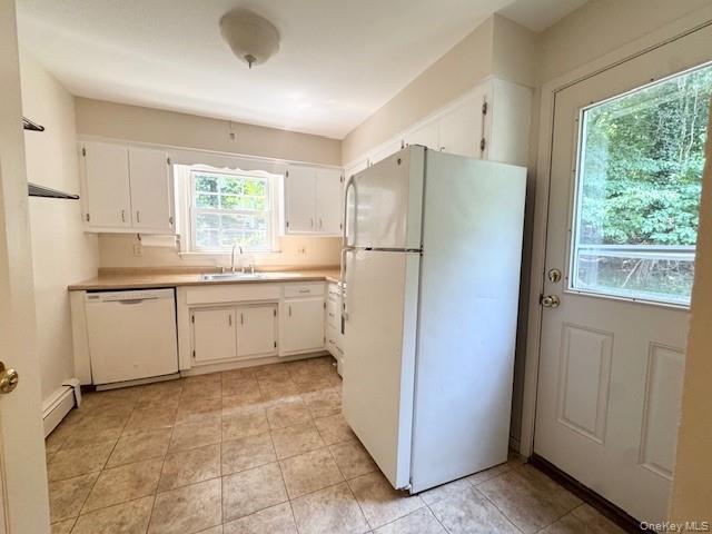 Photo - 402 Thompson St