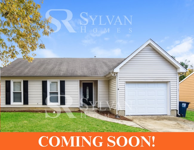 Building Photo - This home exudes a cheerful and welcoming ...