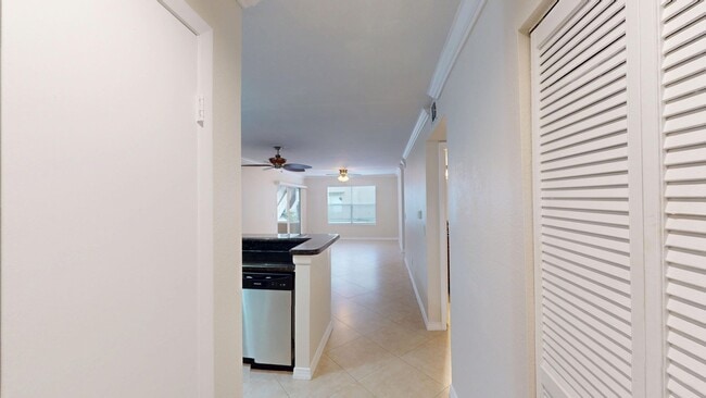 Photo - 2Bd/ 2Ba Condo in Premier Delray Beach Location **Optional Private Storage Garage** Unit 109
