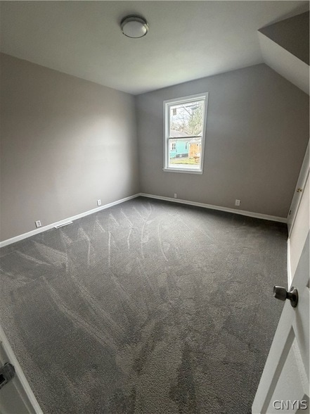 Photo - 214 Rowland St