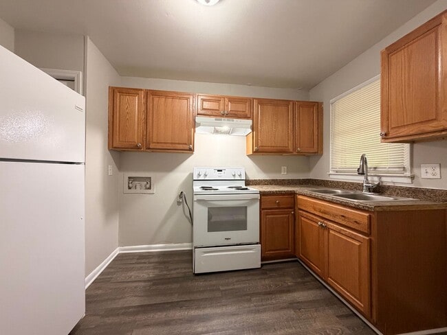 Photo - 1073-1075 Wisteria Dr SW Unit 1073 Wisteria Dr SW