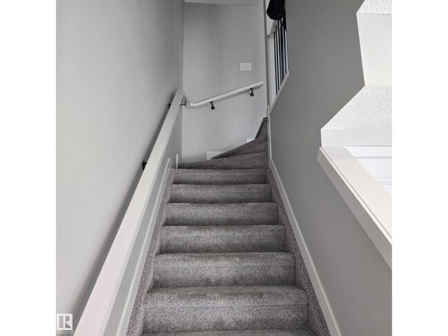 Photo - #58 2215 24 ST NW NW