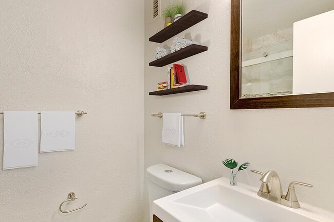 Photo - Logan Terrace