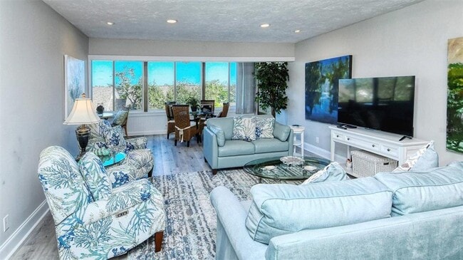 Photo - 1255 E Peppertree Dr Unidad 305
