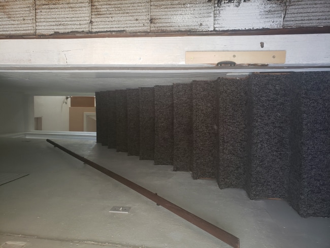 Photo - 324 W 6th St Unidad B