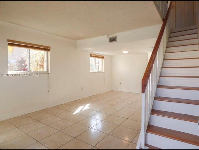 Building Photo - 8252 NW 6th Terrace