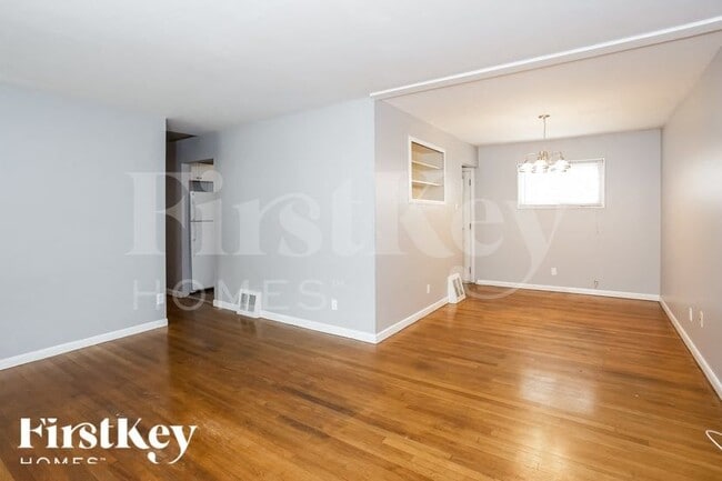 Photo - 1095 Ozment Dr