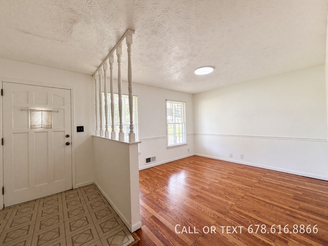 Photo - 2666 S Lakeview Dr SW