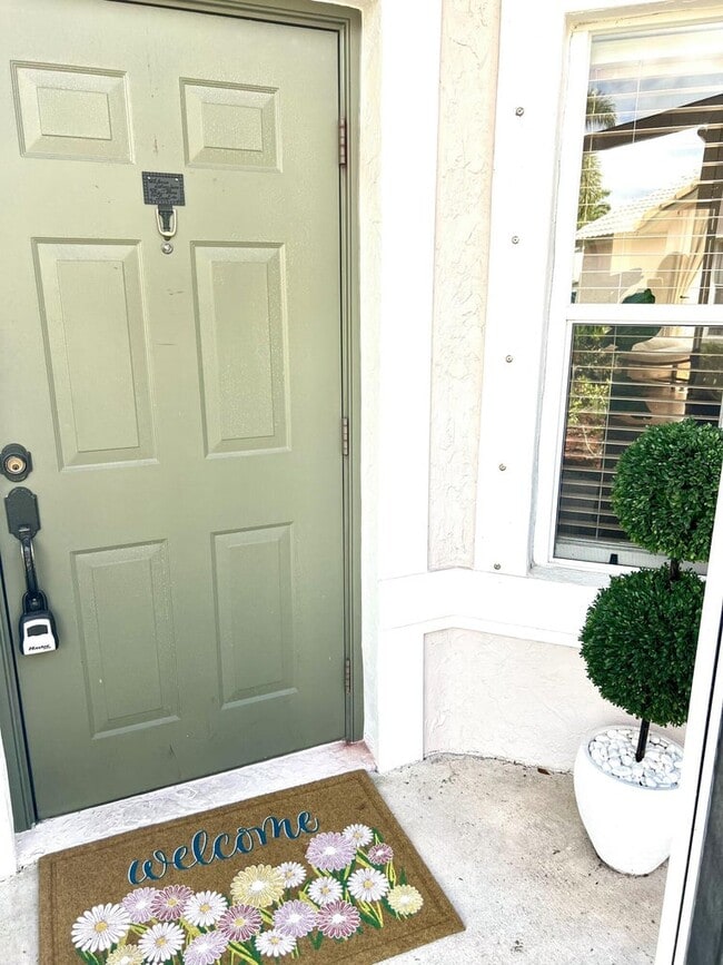 Photo - 10614 Lake Shore Dr