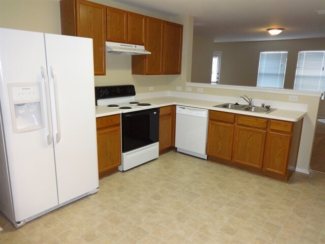 Photo - 1120 Boxwood Dr