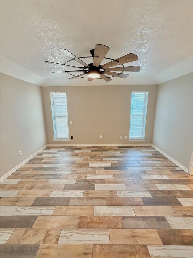 Photo - 228 Prairie View Ln