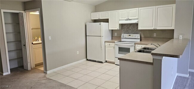 Photo - 863 Bedford Dr