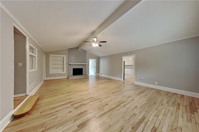 Photo - 605 Huckleberry Rd