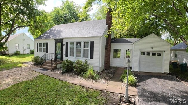 Photo - 207 Marilyn Dr