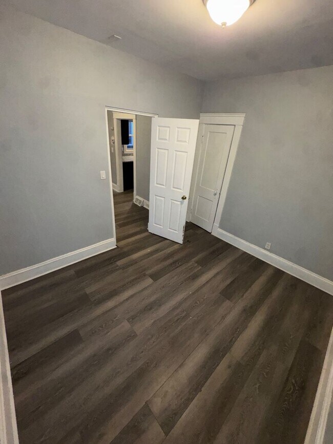 Photo - 11308 Linnet Ave Unit Down