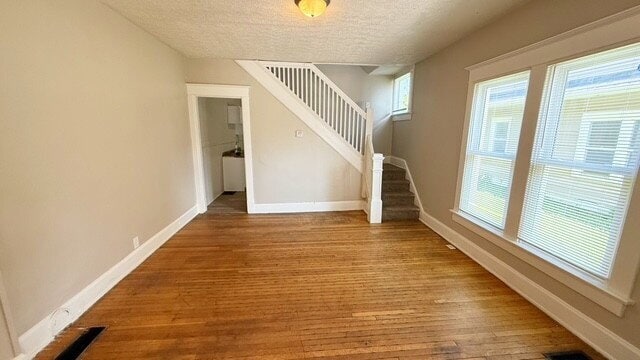 Photo - CENTER TOWNSHIP 3 BEDROOM DUPLEX AVAILABLE NOW!  ACCEPTS SECTION 8